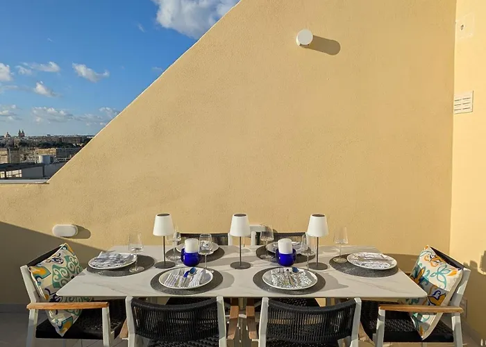 דירה Mahogany - Rooftop Views - Close To Valletta Ferry סנגלאה